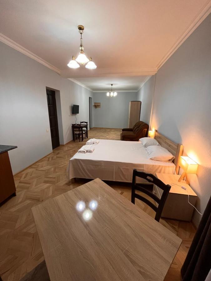 Vera City Center Apartment Тбилиси Экстерьер фото