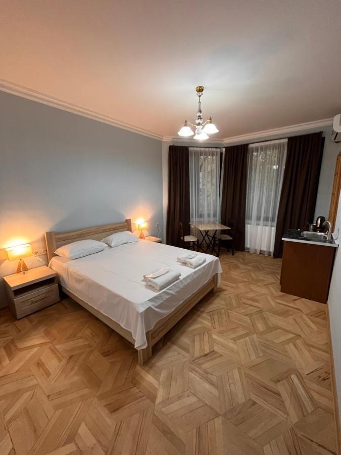 Vera City Center Apartment Тбилиси Экстерьер фото